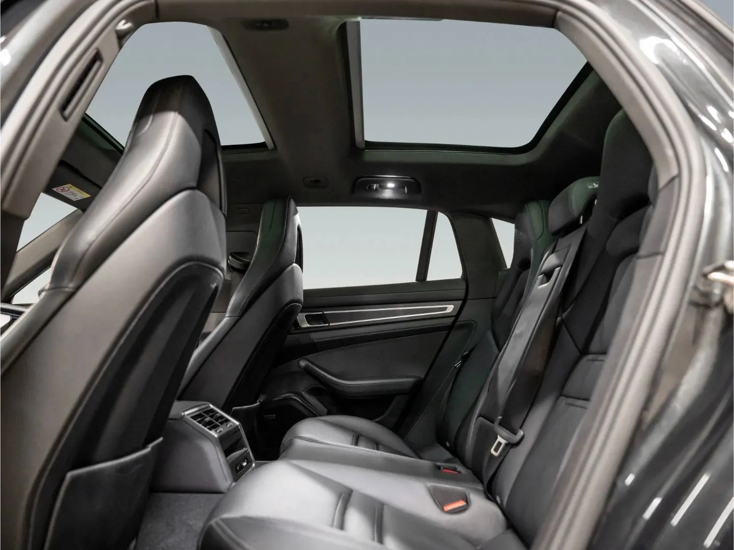 Panamera 4 E-Hybrid Sport Turismo Platinum Edition