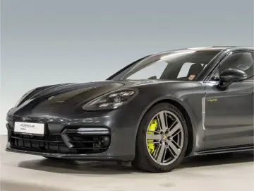 Panamera 4 E-Hybrid Sport Turismo Platinum Edition