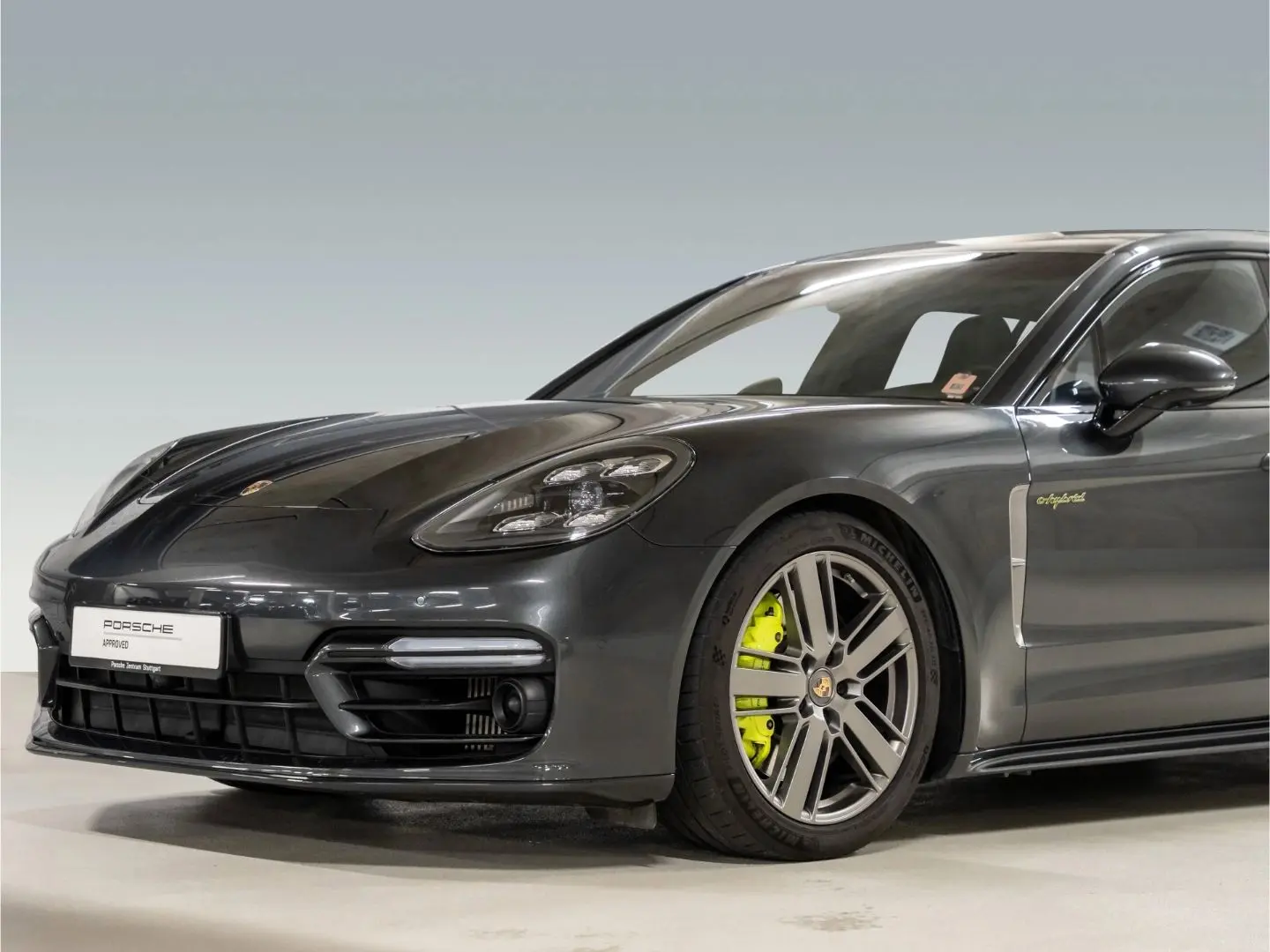 Panamera 4 E-Hybrid Sport Turismo Platinum Edition