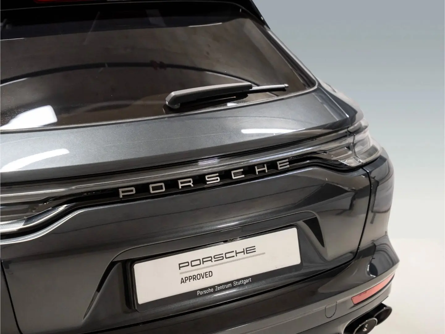 Panamera 4 E-Hybrid Sport Turismo Platinum Edition