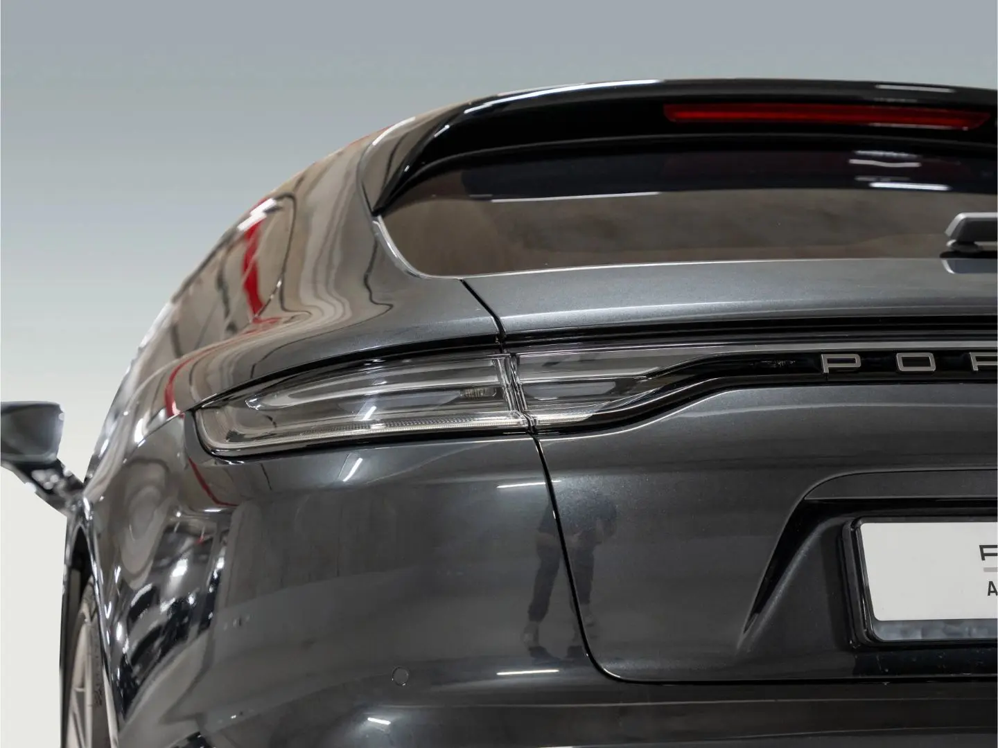 Panamera 4 E-Hybrid Sport Turismo Platinum Edition