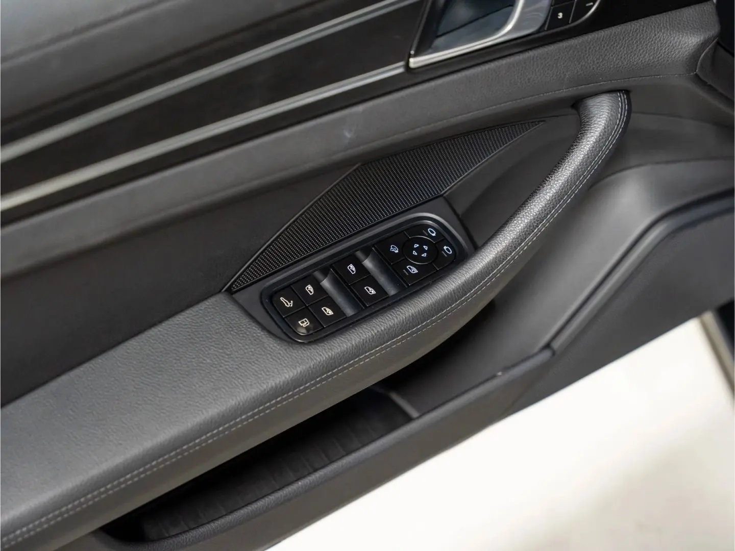Panamera 4 E-Hybrid Sport Turismo Platinum Edition