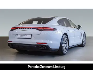 Panamera 4 E-Hybrid InnoDrive Head-Up Display