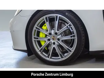 Panamera 4 E-Hybrid InnoDrive Head-Up Display