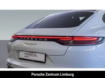 Panamera 4 E-Hybrid InnoDrive Head-Up Display