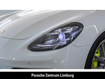 Panamera 4 E-Hybrid InnoDrive Head-Up Display