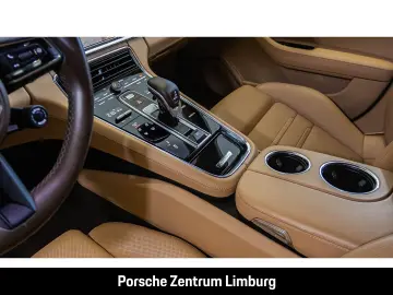 Panamera 4 E-Hybrid InnoDrive Head-Up Display