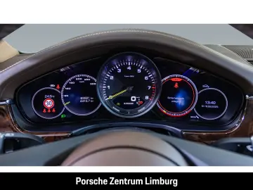 Panamera 4 E-Hybrid InnoDrive Head-Up Display
