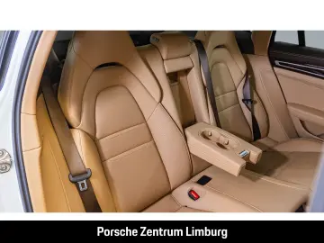 Panamera 4 E-Hybrid InnoDrive Head-Up Display