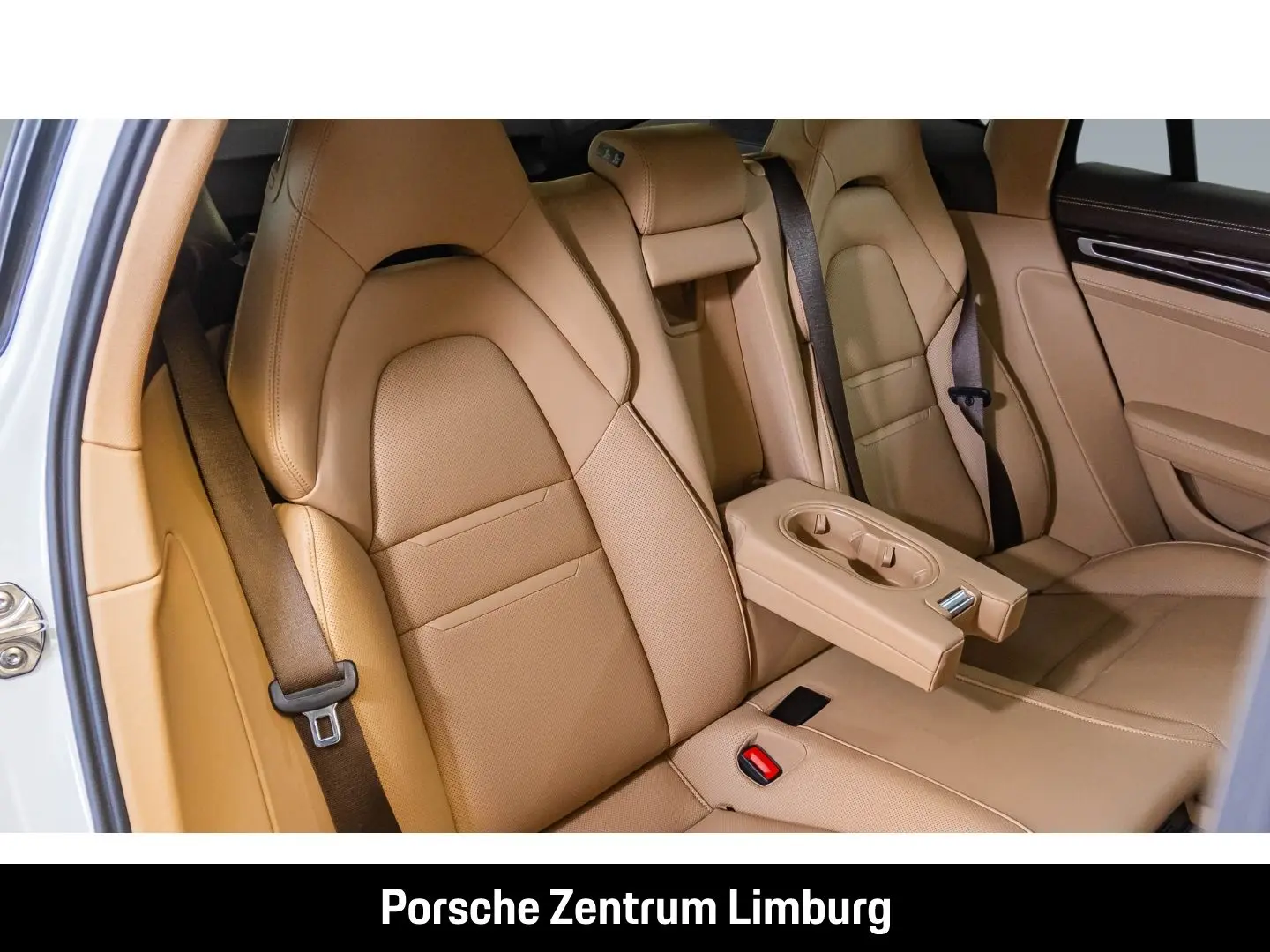 Panamera 4 E-Hybrid InnoDrive Head-Up Display