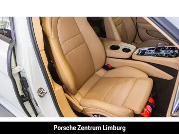 Panamera 4 E-Hybrid InnoDrive Head-Up Display