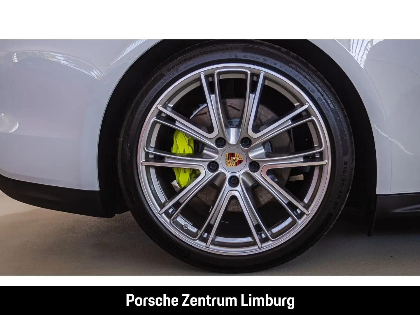 Panamera 4 E-Hybrid InnoDrive Head-Up Display