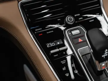 Panamera 4 S E-Hybrid*Matrix*Pano*Approved*