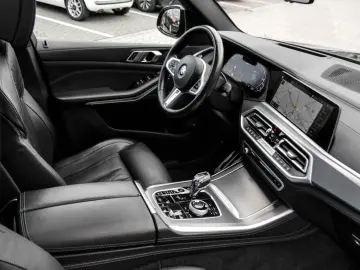 X5 xDrive45e