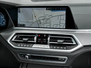 X5 xDrive45e