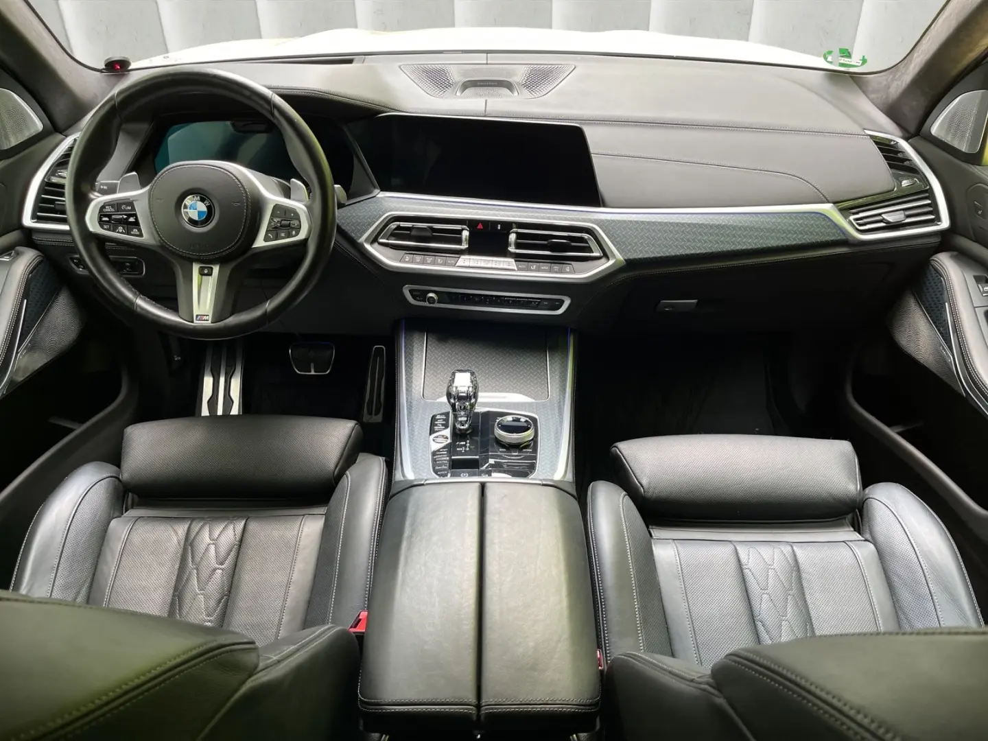X5 M50i
