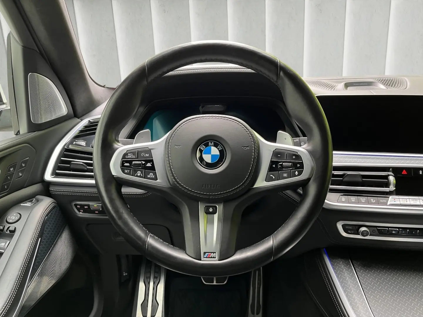 X5 M50i