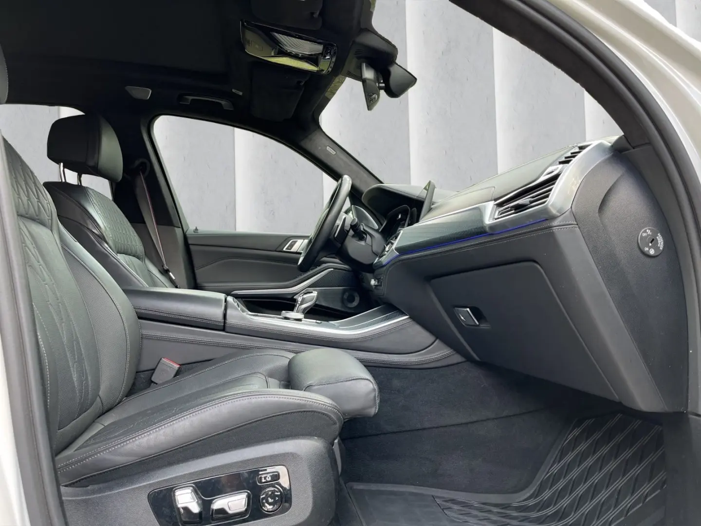 X5 M50i