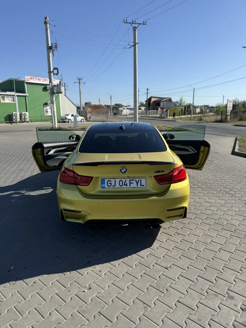 BMW M4