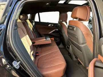 X6 xDr40d M Sport
