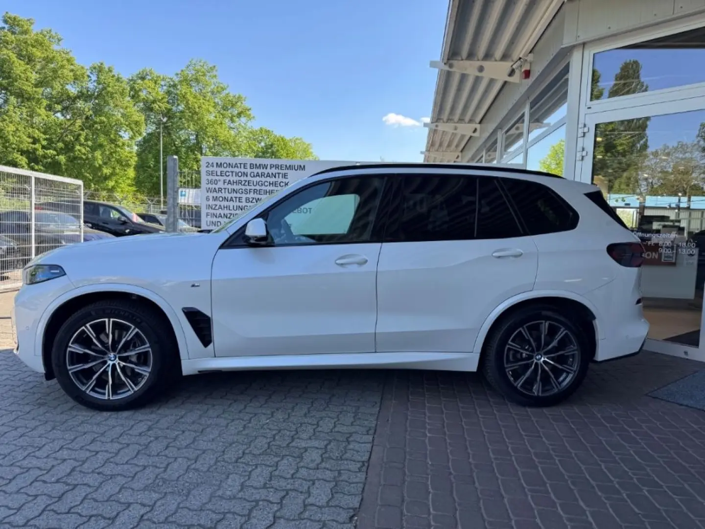 X5 40i M-Sport ICONIC 20'' Pano AHK H/K Sitzbelü