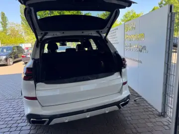 X5 40i M-Sport ICONIC 20'' Pano AHK H/K Sitzbelü