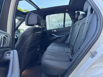 X5 40i M-Sport ICONIC 20'' Pano AHK H/K Sitzbelü