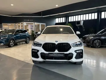 X6 M50i M-Paket