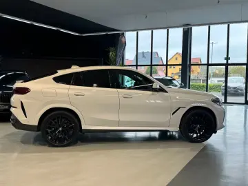 X6 M50i M-Paket