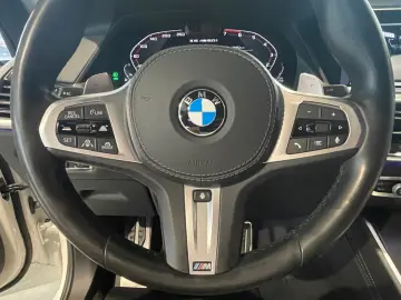 X6 M50i M-Paket