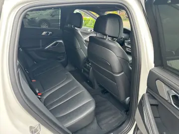 X6 M50i M-Paket