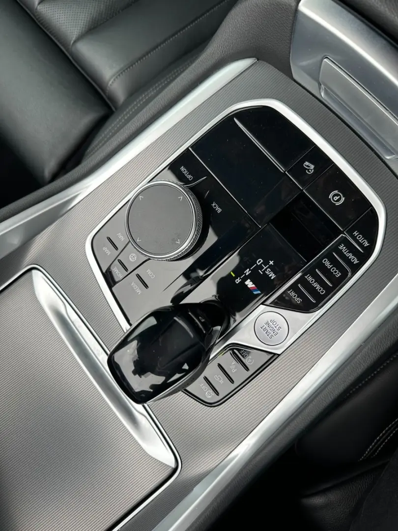 X6 M50i M-Paket