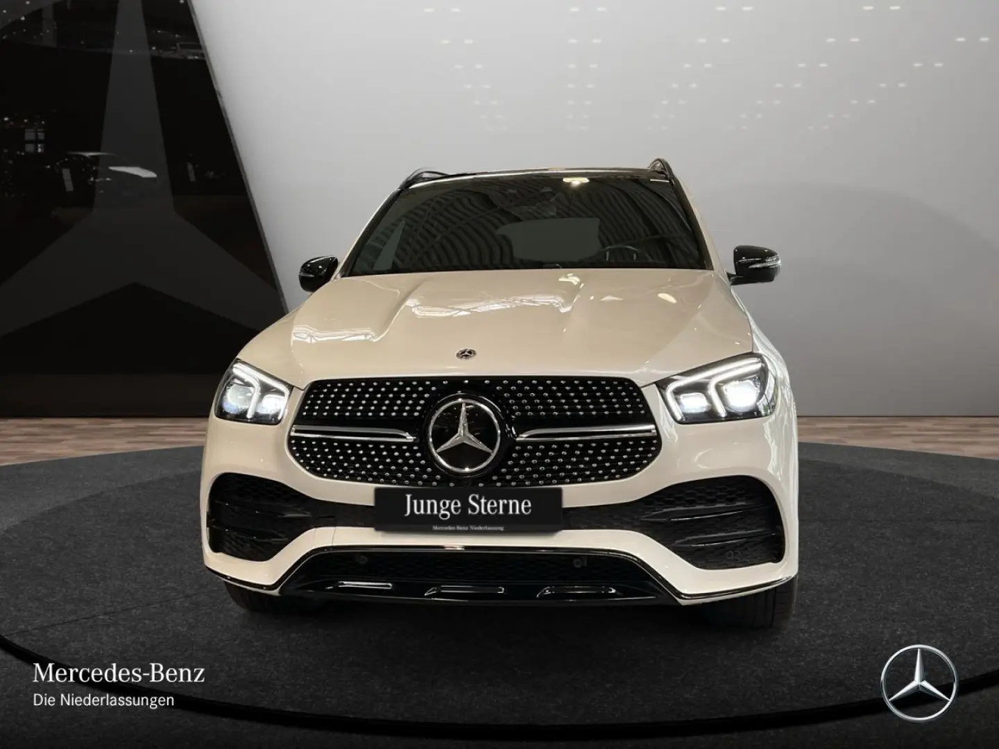 GLE400d 4M AMG Dist/AHK/Pano/Night/Burm/Multibea