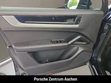 Cayenne E-Hybrid InnoDrive Head-Up Soft-Close