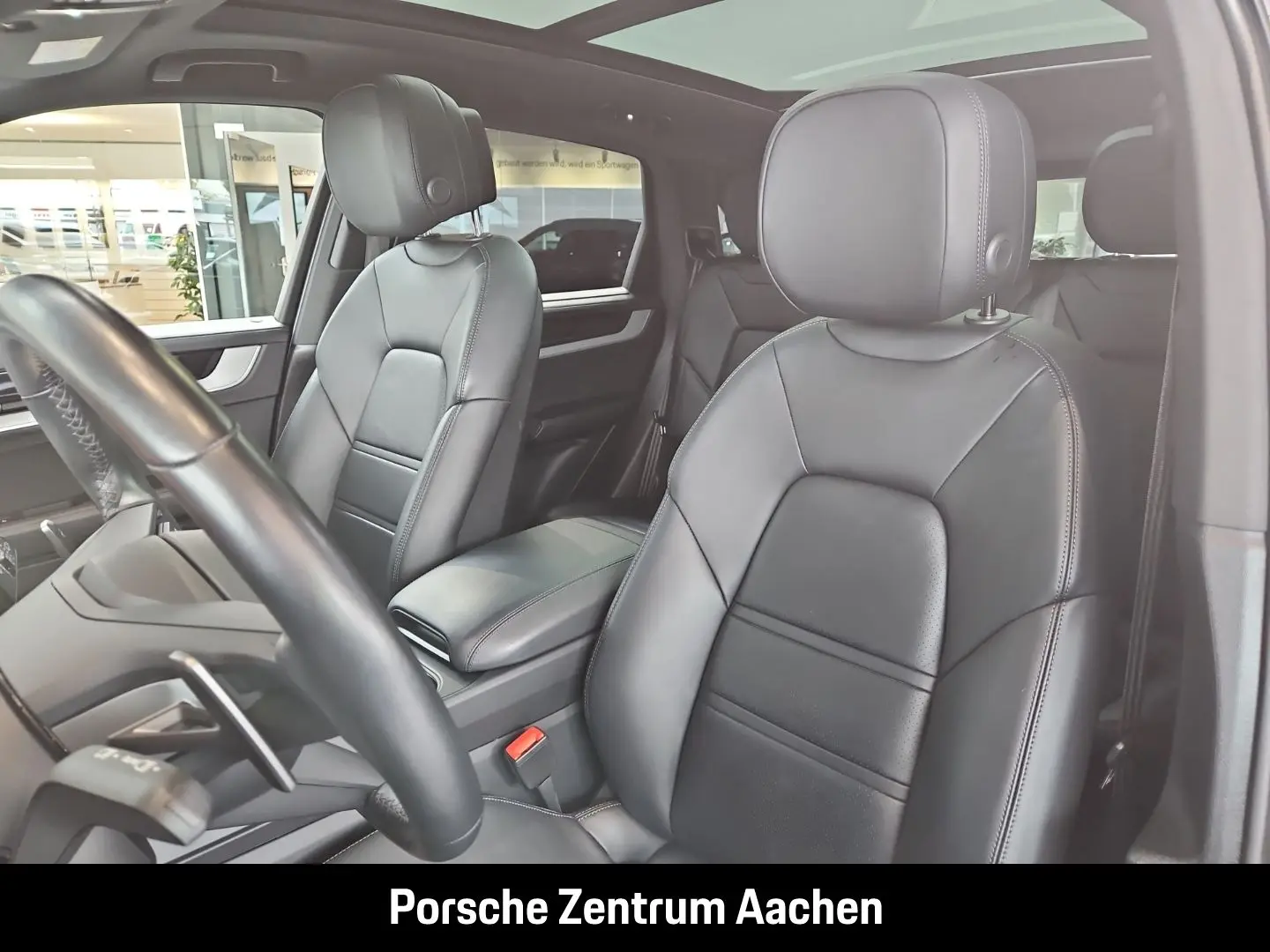Cayenne E-Hybrid InnoDrive Head-Up Soft-Close