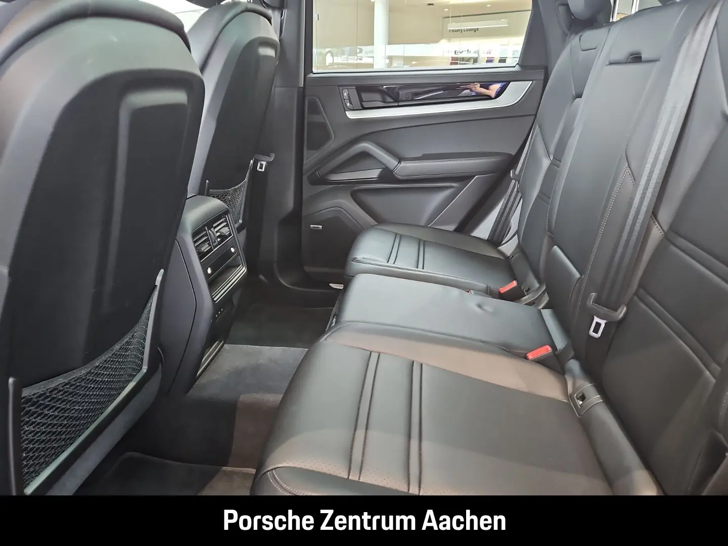 Cayenne E-Hybrid InnoDrive Head-Up Soft-Close