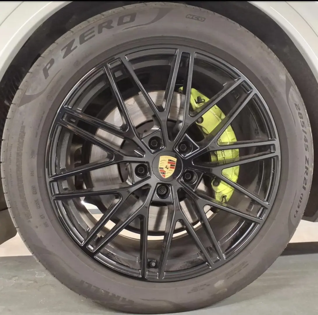 Cayenne E-Hybrid*SportAbgas*BOSE*HDMatrix*HeadUp
