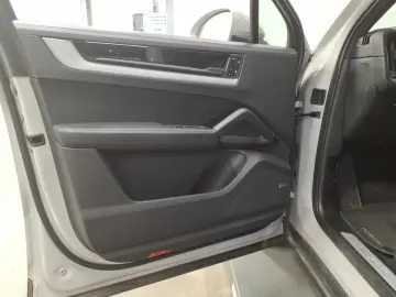 Cayenne E-Hybrid*SportAbgas*BOSE*HDMatrix*HeadUp