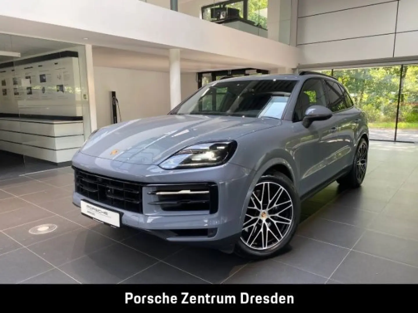 Cayenne E-Hybrid Pano Luft Inno 21