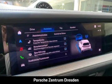 Cayenne E-Hybrid Pano Luft Inno 21