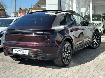 Macan 4 PANO MATRIX BOSE KEYLESS