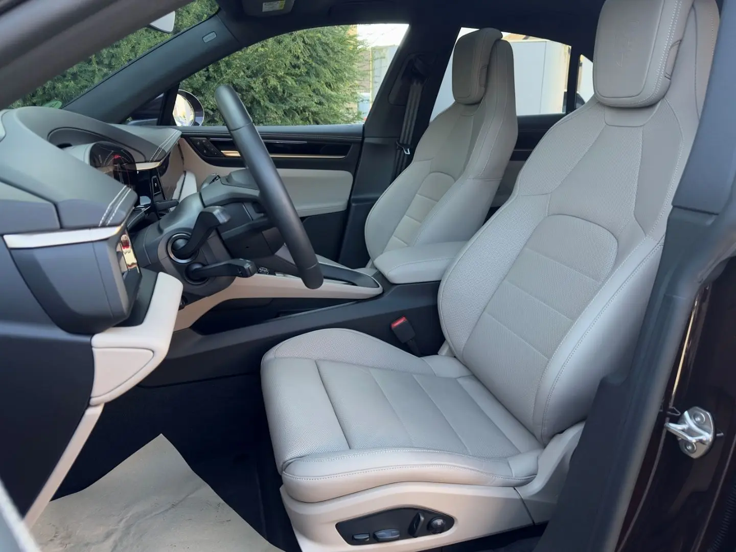 Macan 4 PANO MATRIX BOSE KEYLESS