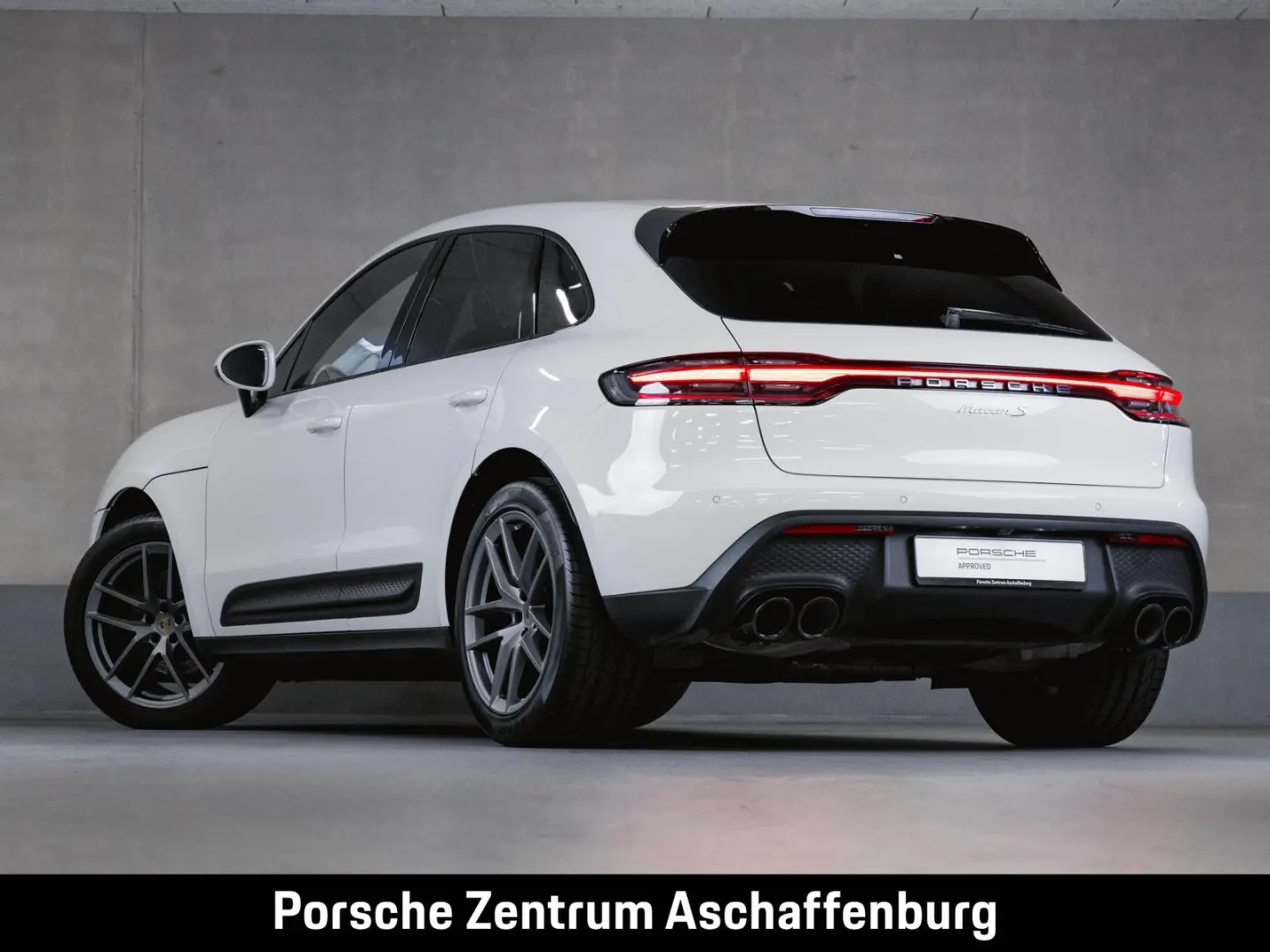 Macan S