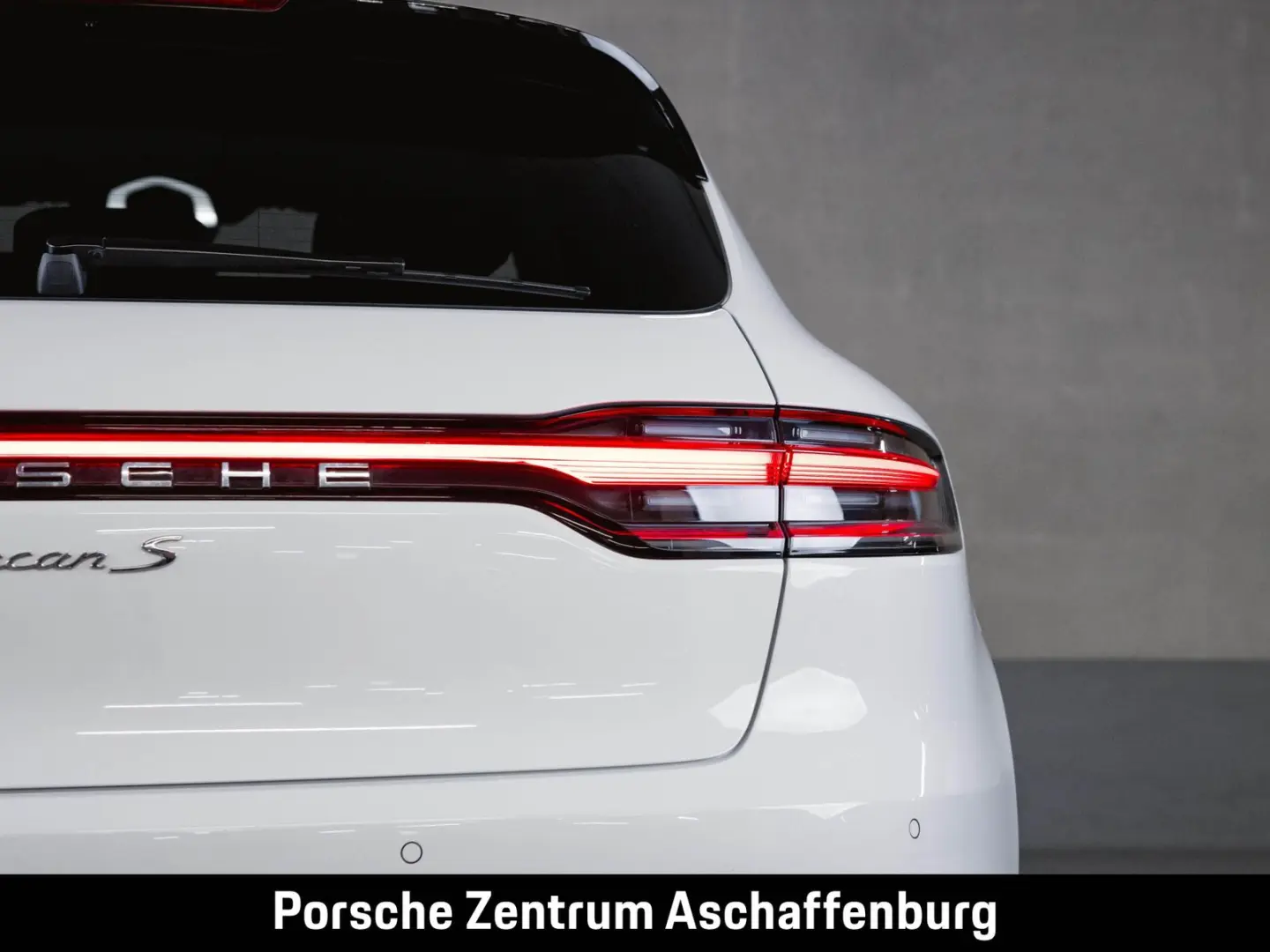 Macan S
