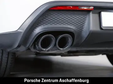 Macan S
