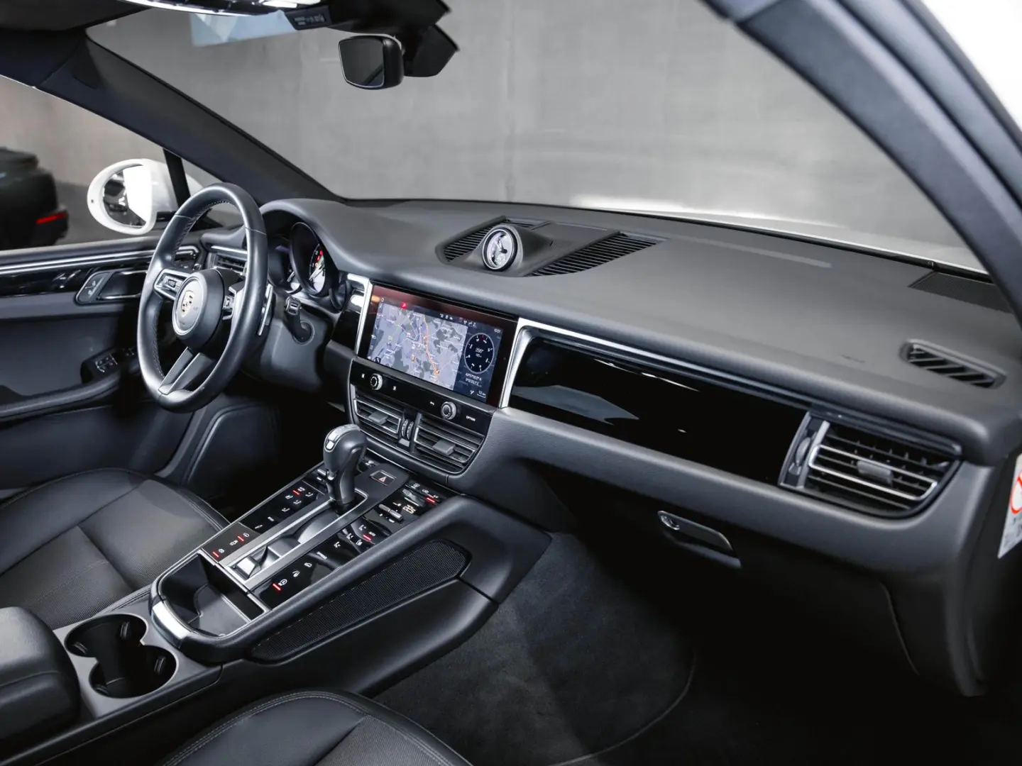 Macan S