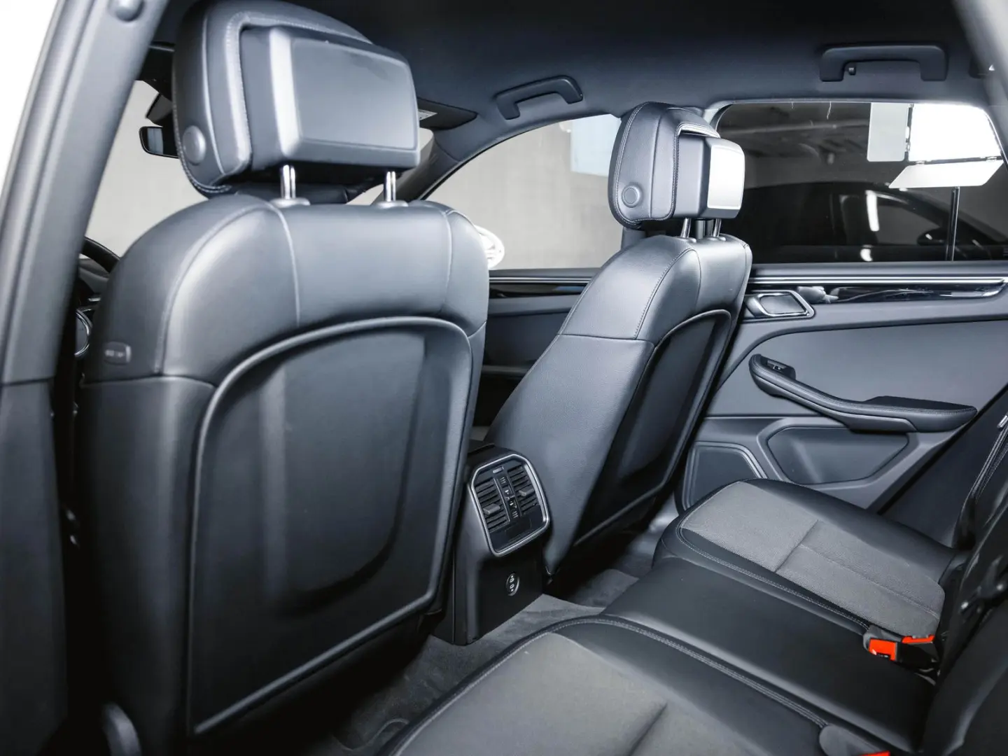 Macan S