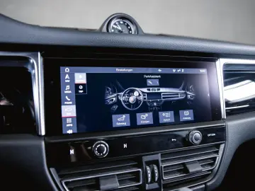 Macan S