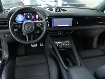 Macan Electric Turbo