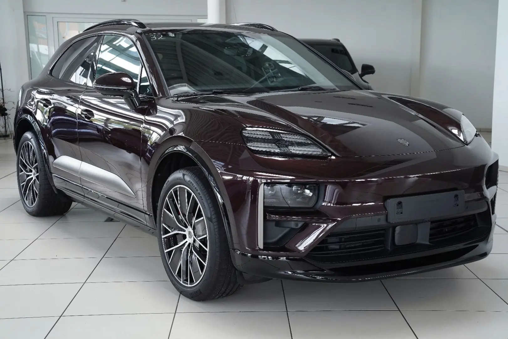 Macan Electric Turbo